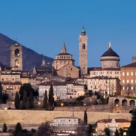 Bed and breakfast Sotto Le Mura 4*