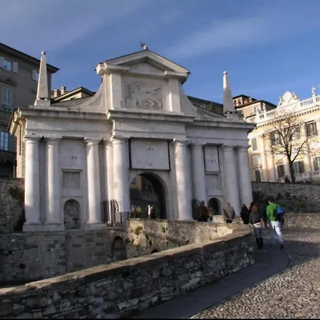 Sotto Le Mura 4* Bérgamo