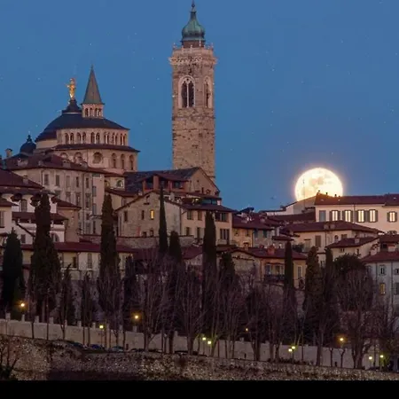 Bed and breakfast Sotto Le Mura 4*