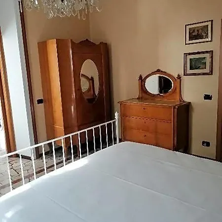 Sotto Le Mura 4*