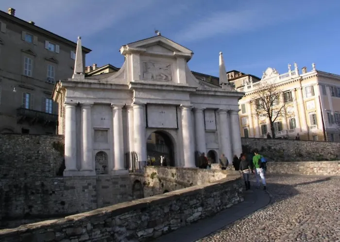 Sotto Le Mura 3* Bergamo